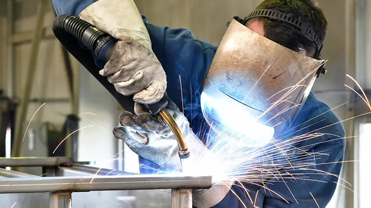 Upah Welding Besi