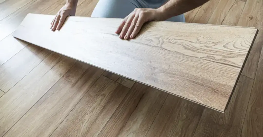 Kos Pasang SPC Flooring untuk Rumah