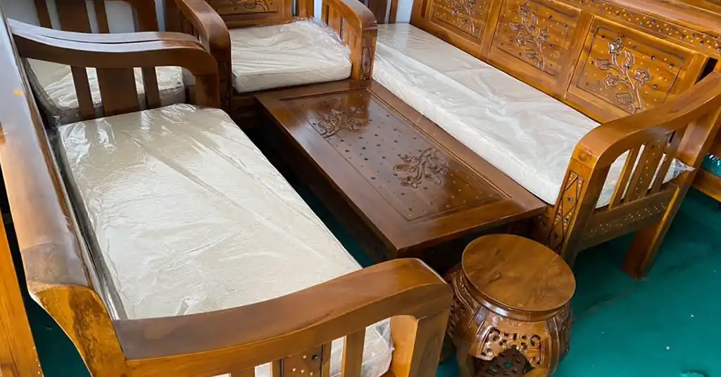 Jenis Kerusi Kayu Jati yang Mempengaruhi Harga